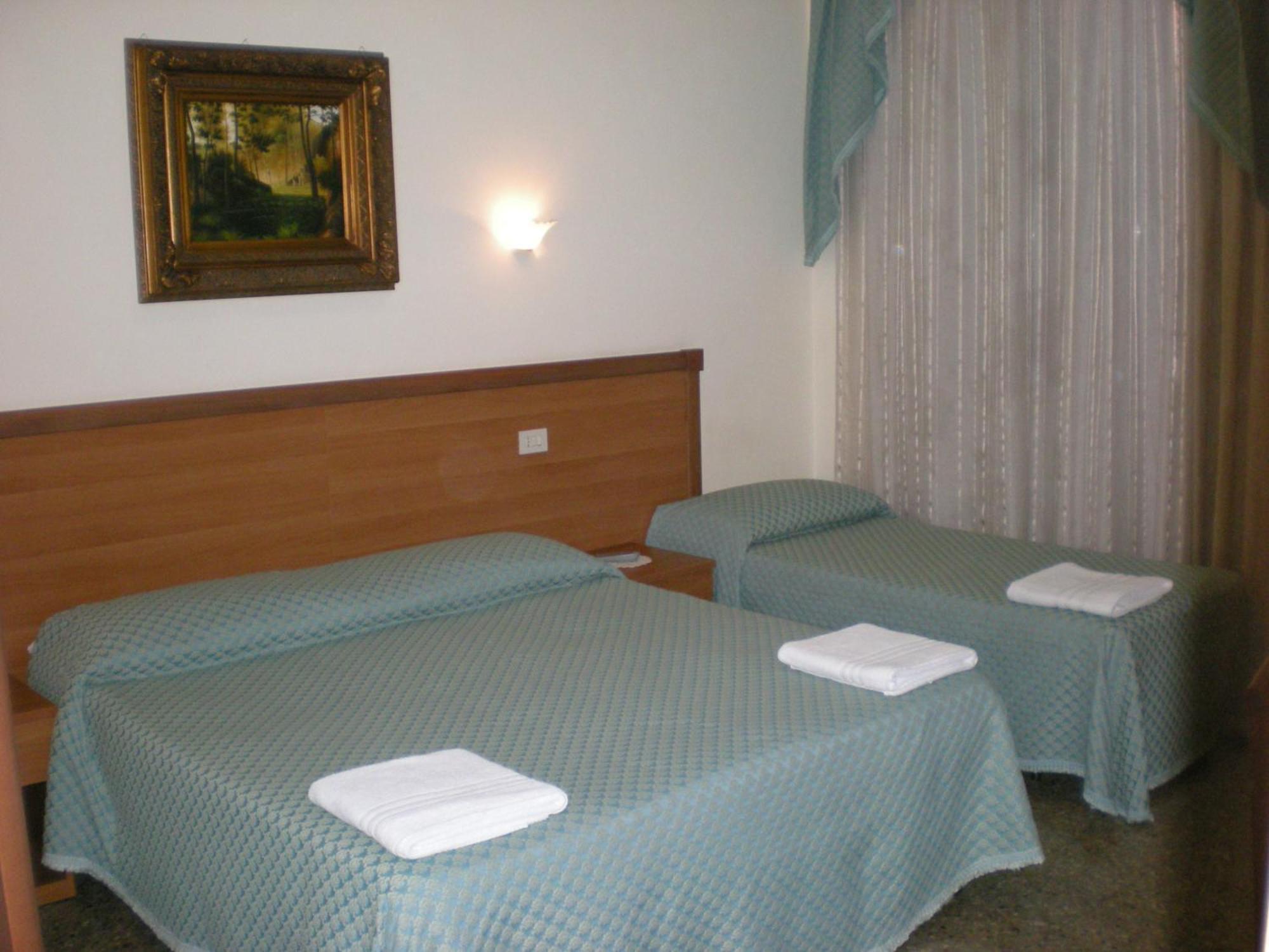 Ritmo Blues Guest House, Rome